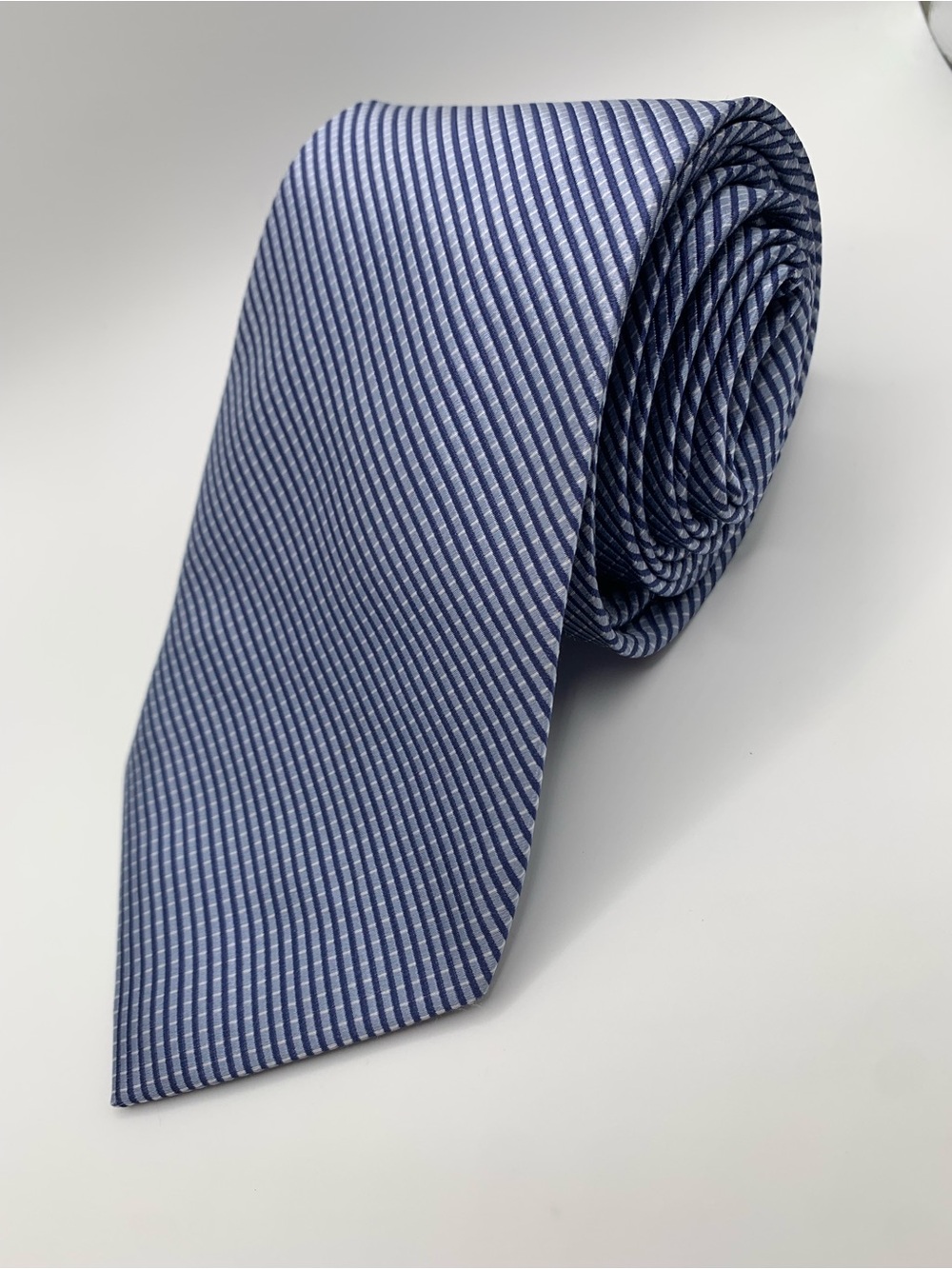 Jos. A. Bank SIGNATURE COLLECTION Navy and Light Blue Micro-Stripe Men's Tie